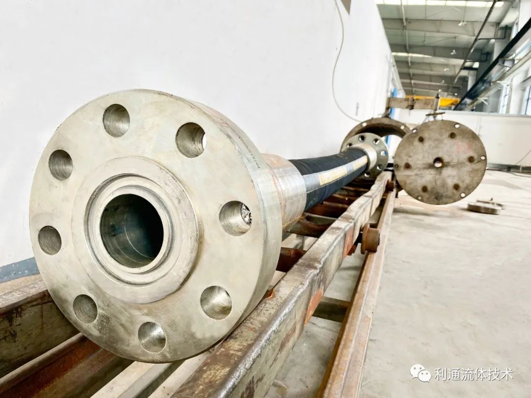 PTFE軟管：耐腐蝕性能如何重塑工業(yè)流體傳輸標準？